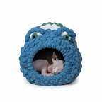 Chunky Hand Knit Fred the Frog Cat Cave