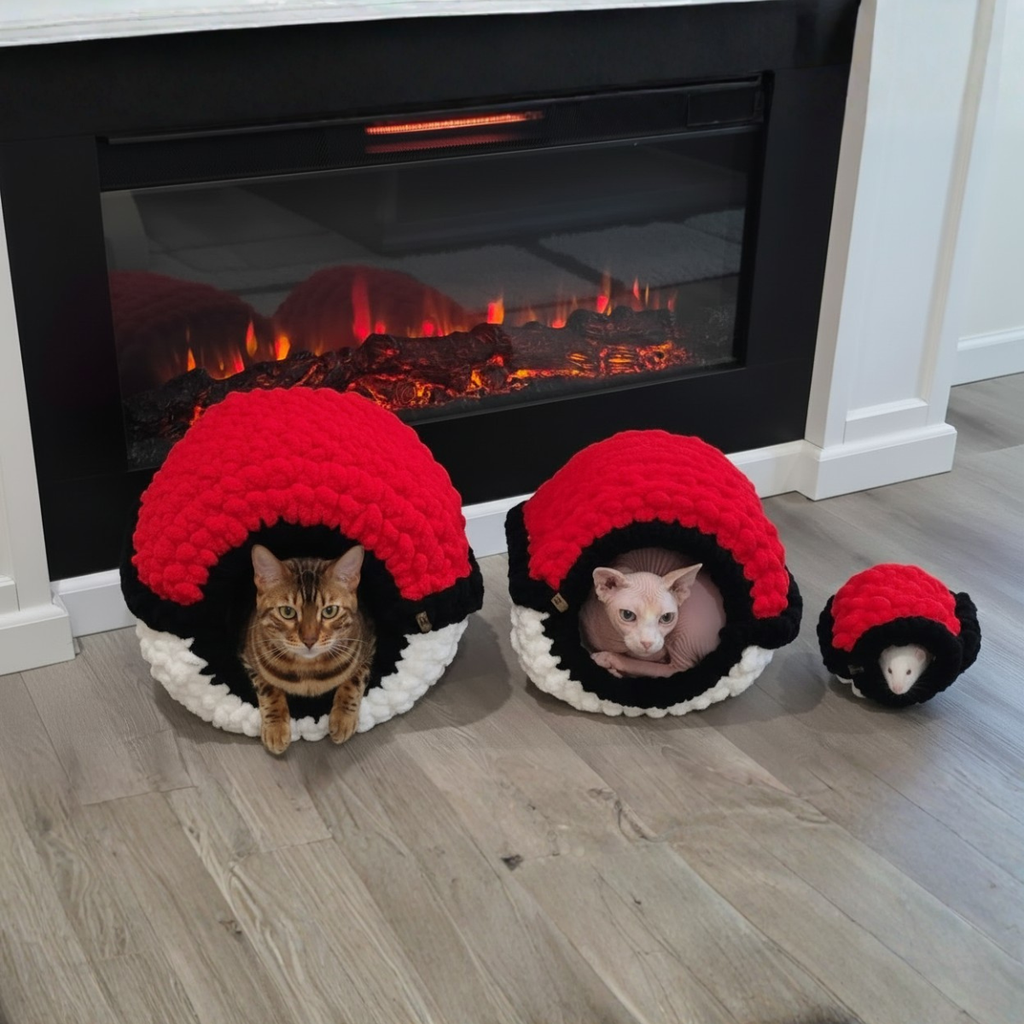 HAND KNIT "POKE BALL" PET CAVE