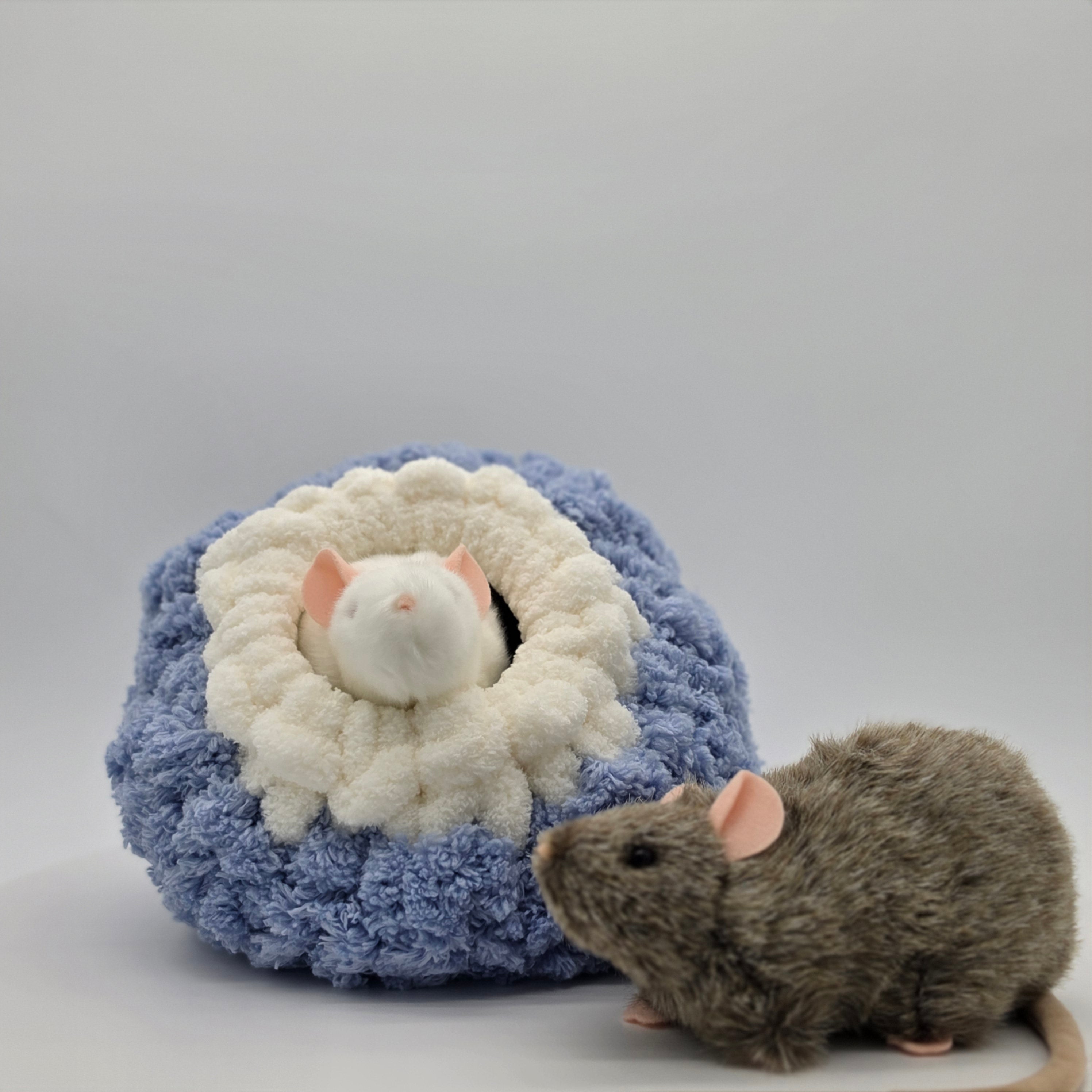 Hand Knit Tiny Cozy Pet Nest Cave