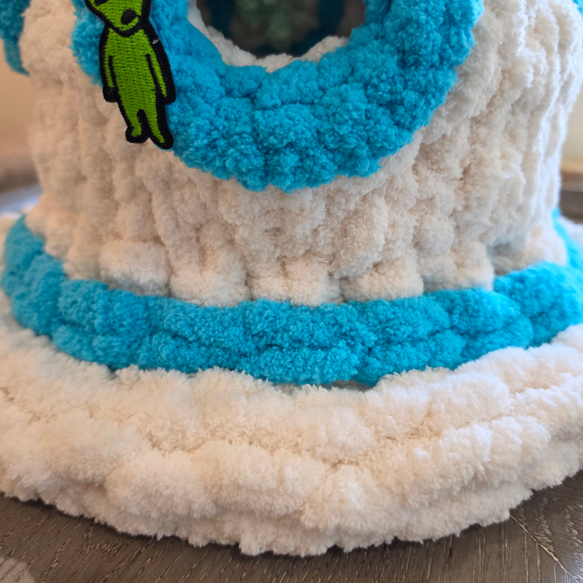 Chunky Hand Knit UFO Pet Cave — Handmade Novelty Bed for Ferrets & Small Pets
