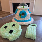Chunky Hand Knit UFO Pet Cave — Handmade Novelty Bed for Ferrets & Small Pets