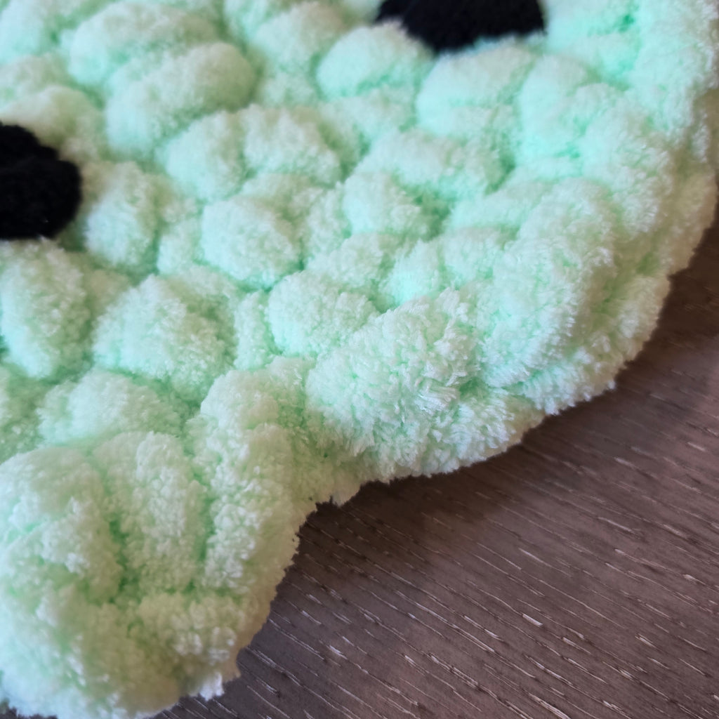 Chunky Hand Knit UFO Pet Cave — Handmade Novelty Bed for Ferrets & Small Pets