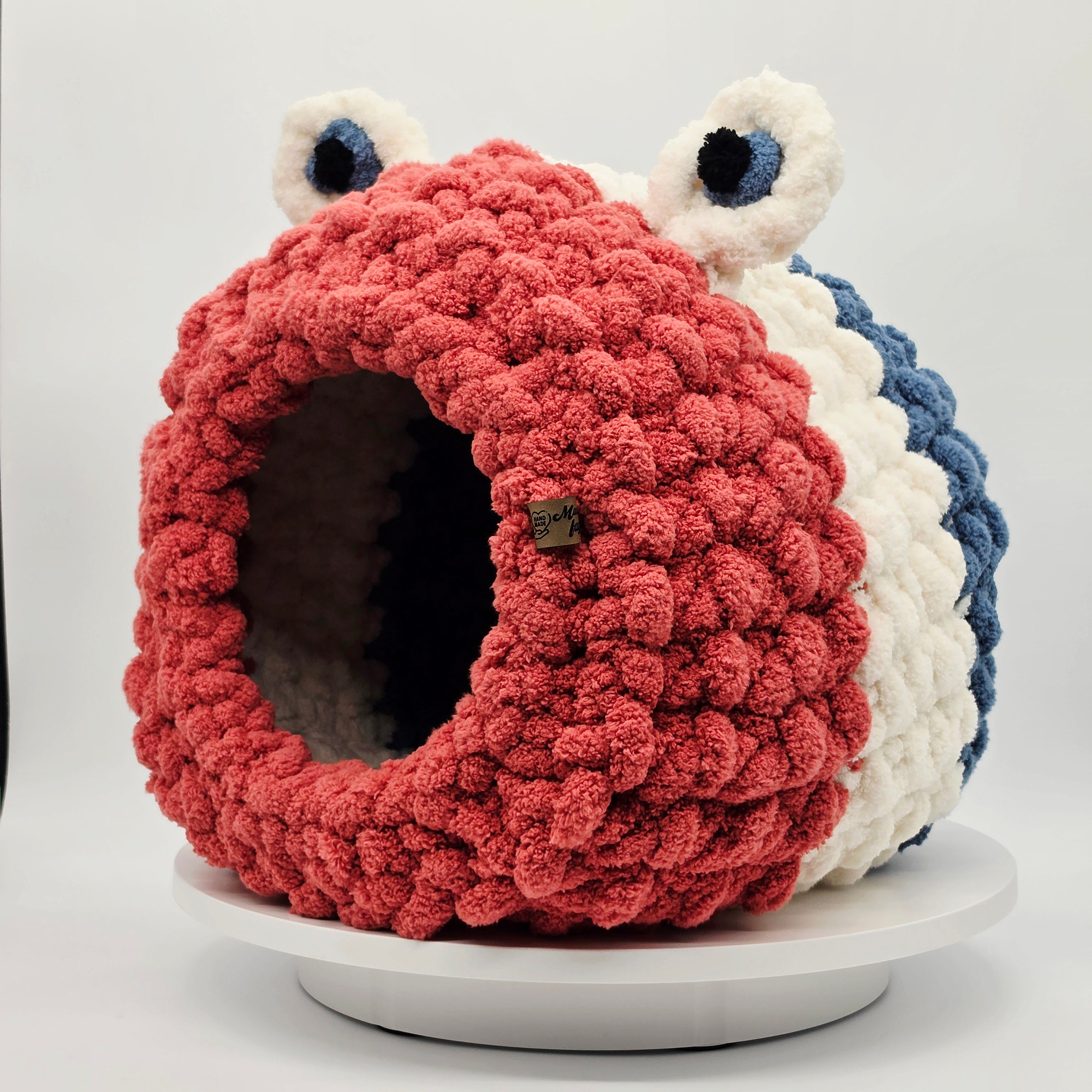 Res ,White,Blue chunky hand-knit Purr-Psi cat cave — handmade cozy pet bed by Chunky Knitter
